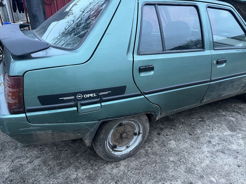 Розбираю Заз Славута  2010 року