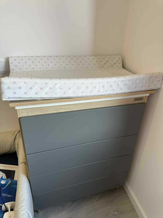 Conjunto berço/cama + móvel Micuna