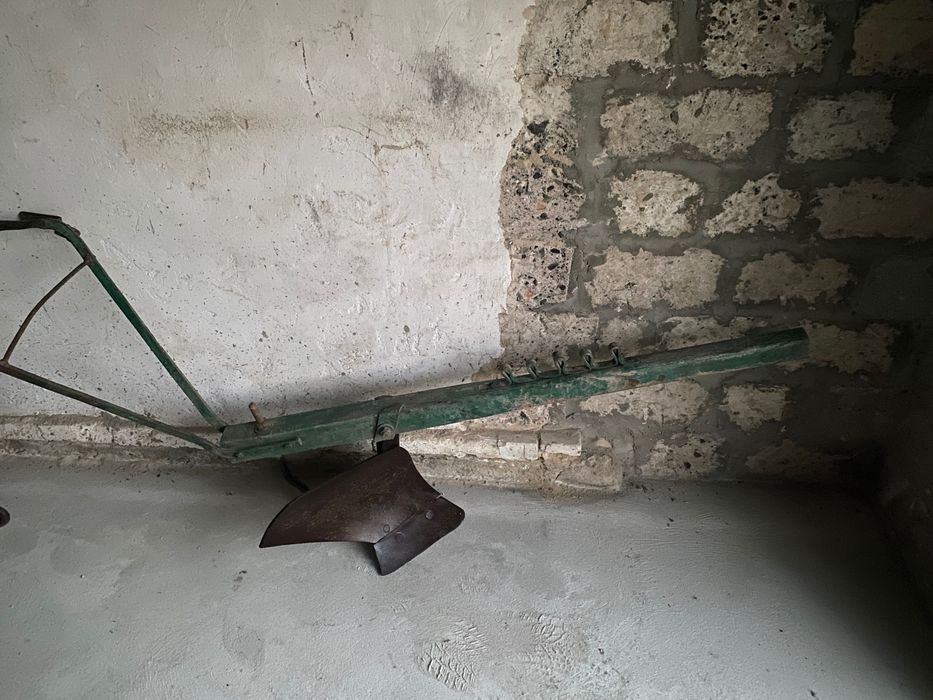 Кінний плуг продам