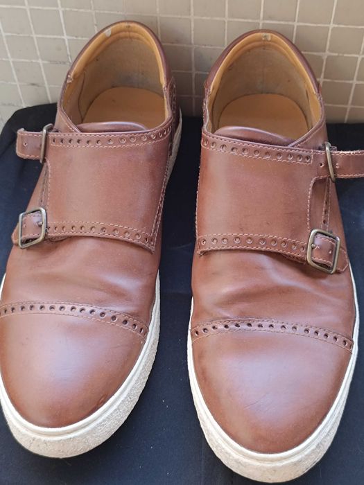 Sapatilhas de pele com fivela dupla da Zara