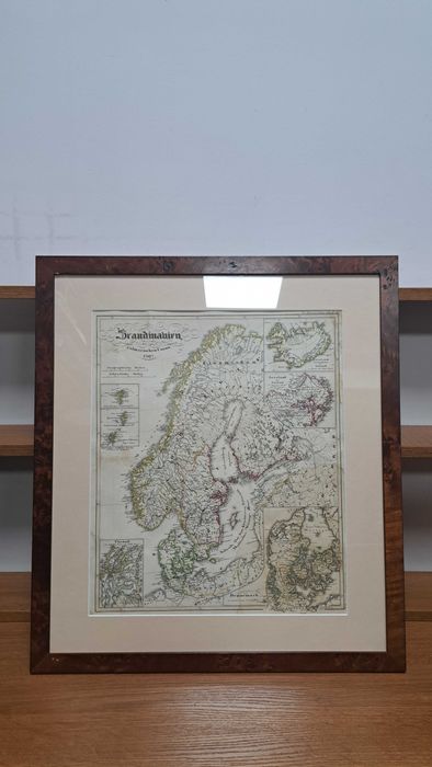 Stara mapa Skandynawii w ramie – 49x55 cm (172)