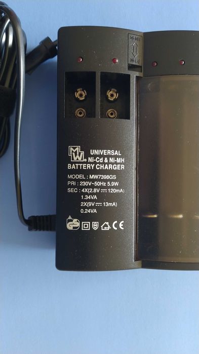 Carregador Universal Ni-Cd Ni-Mh