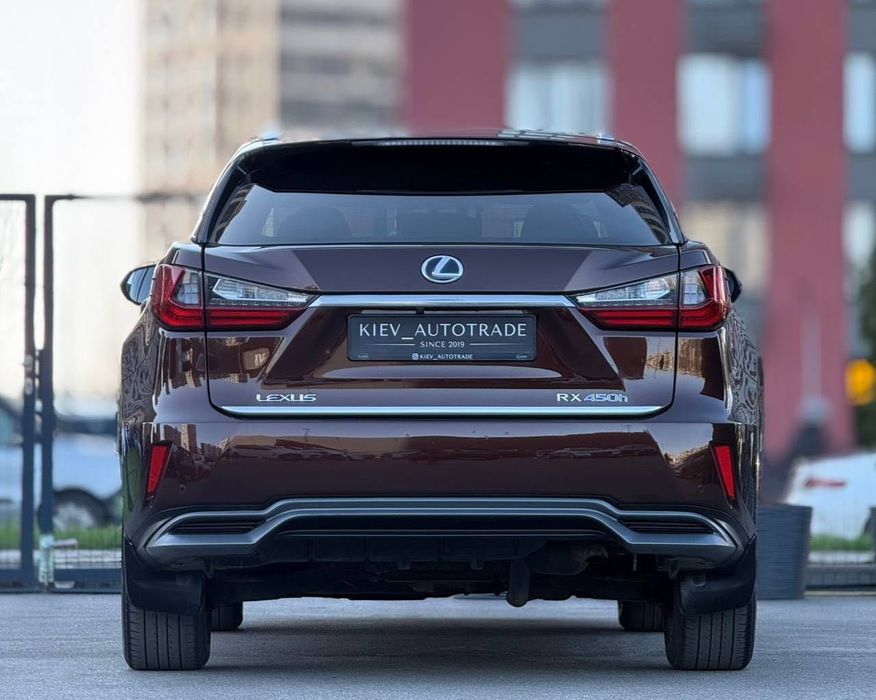 Lexus RX 450h official