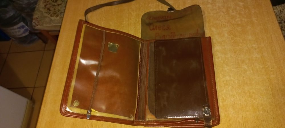 Шкіряний  офіцерський планшет , гарний стан.