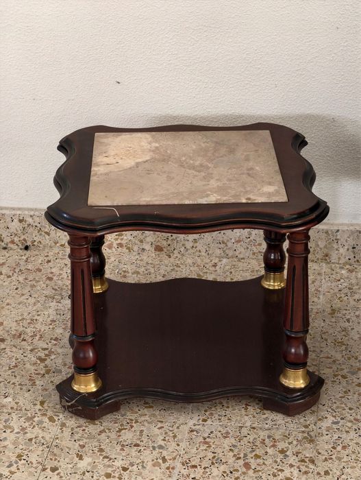 Classic side table64585110851459121