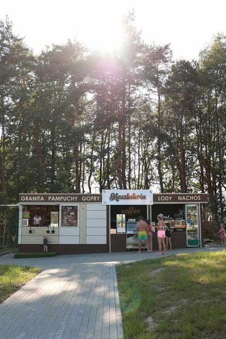 Przyczepa gastronomiczna 4m/9m wyposażenie do gastronomi