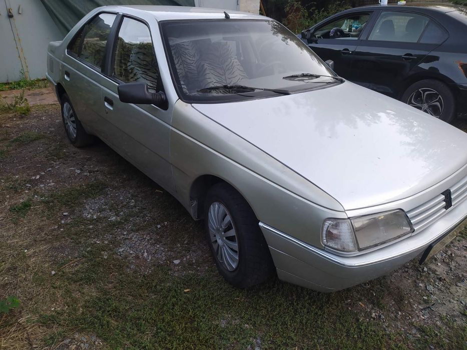 продам автомобиль Пежо 405