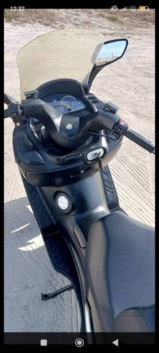 Sym GTS 125 evo carburada