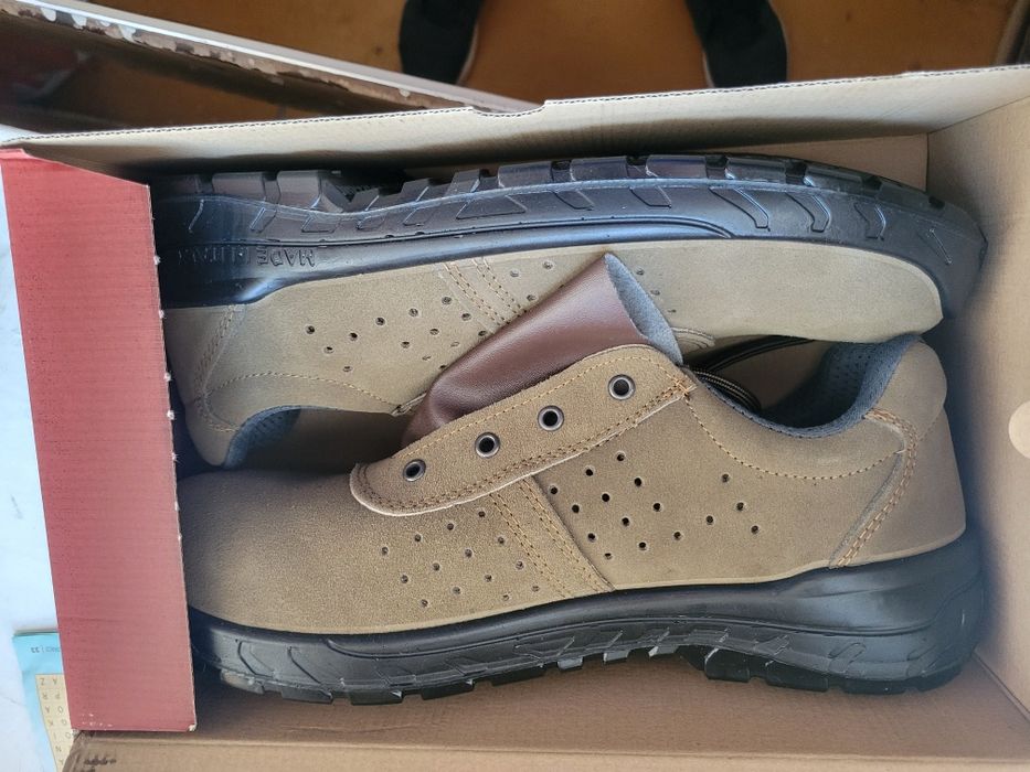 Buty robocze z podnoskiem