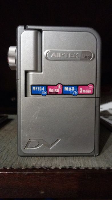 Фотоаппарат цифровой Aiptek Duo-v25 б/у.