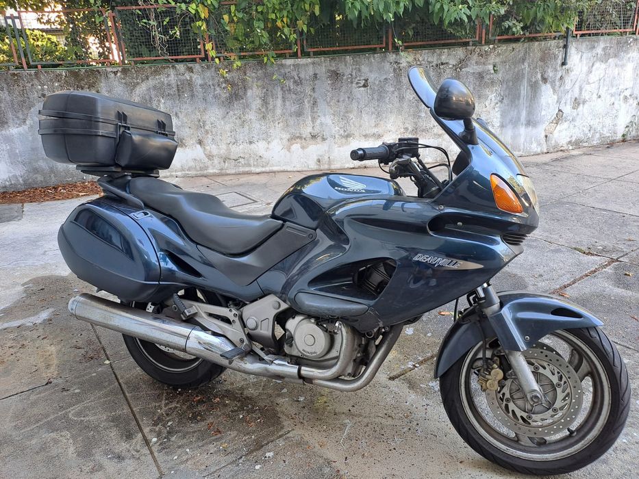 Honda Deauville 650