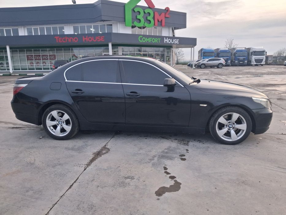 BMW E60. 2.2  МКПП,