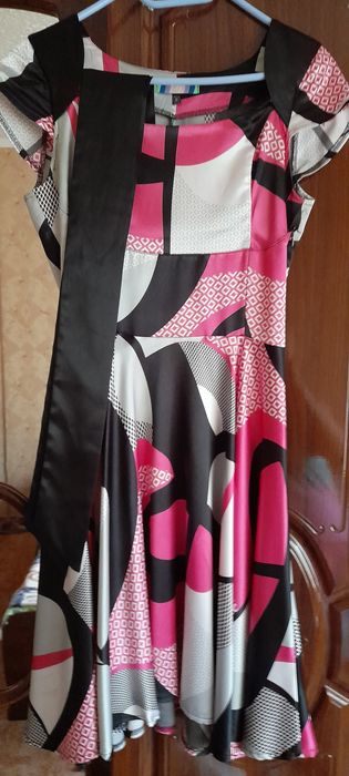 Продажа платьев лето, осень