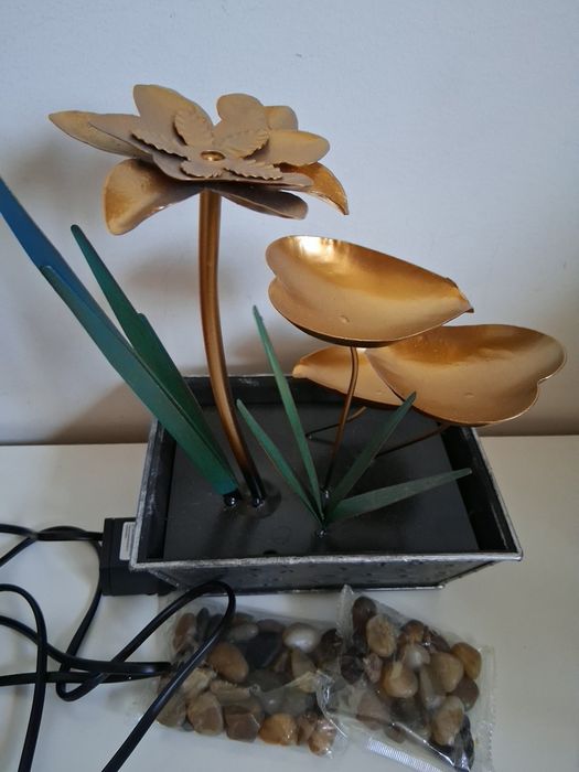 Fonte de Água de Mesa Ferro Forjada, Cascata Decorativa - NOVO