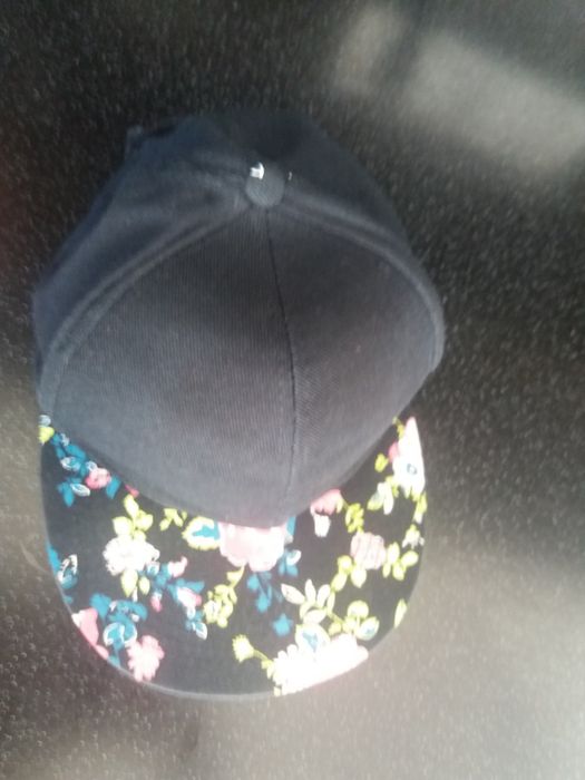 Dziewczęca czapka z daszkiem  (9-15lat)