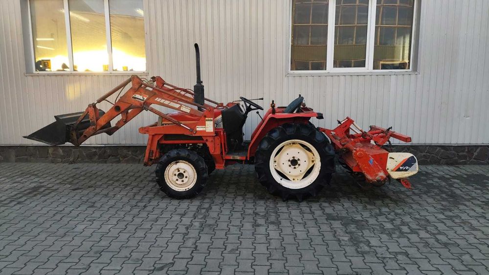 Japoński traktorek Yanmar F24D z glebogryzarką TUR Wspomaganie 24 km
