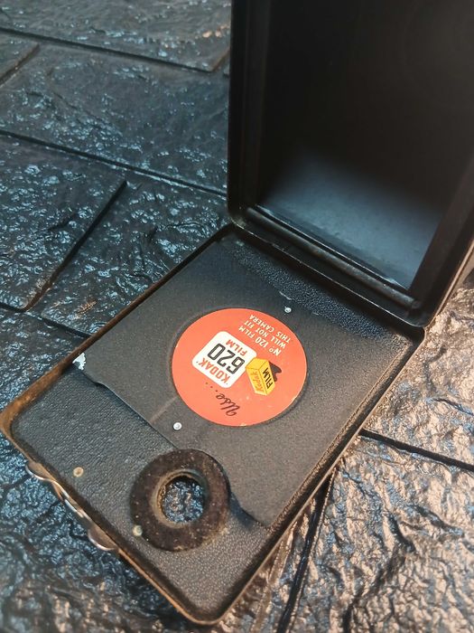 Kodak Six-20 "Brownie" E Camera, 1947 Model, Discontinued…64284348933378122