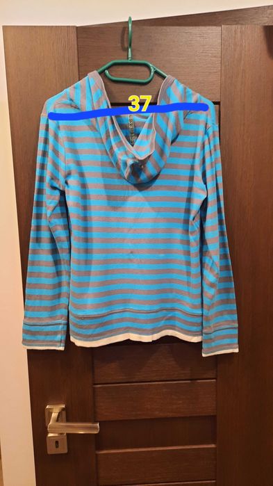 Bluza w niebiesko-szare paseczki