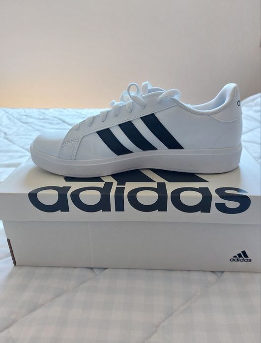 Adidas Grand Court