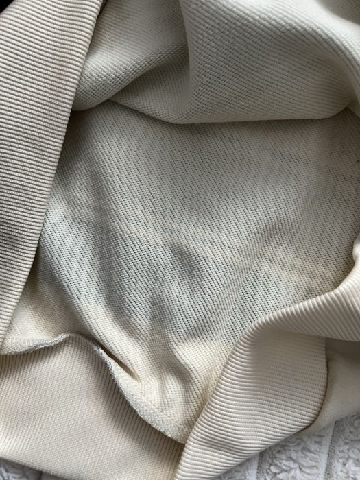 свитшот в полоску