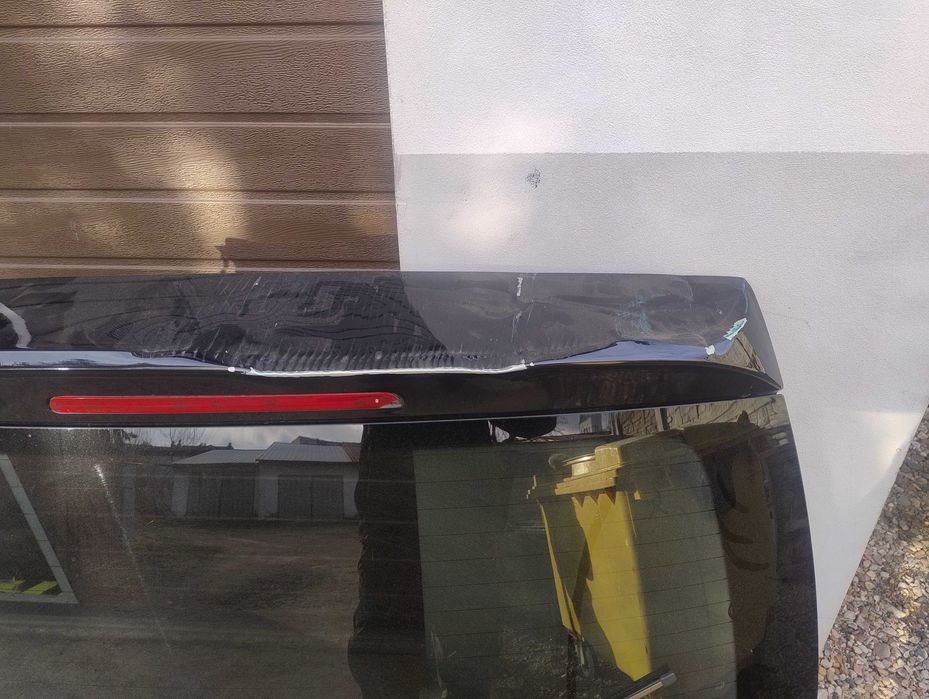 vw caddy klapa tylna kompletna lekko uszkodzona 2019 rok