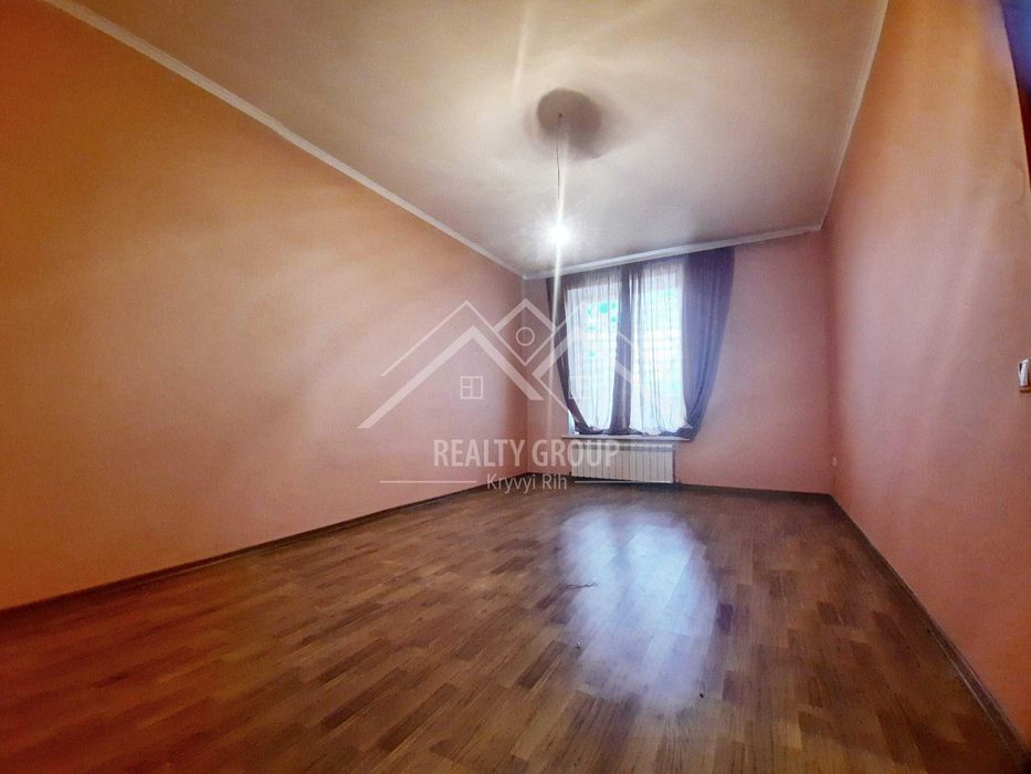 Продаж сучасного двоповерхового будинку на Ластівці