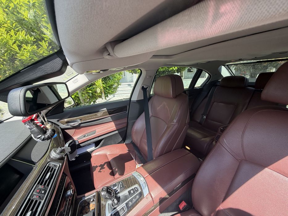 Bmw 750 Xdrive Ld.  Limosine