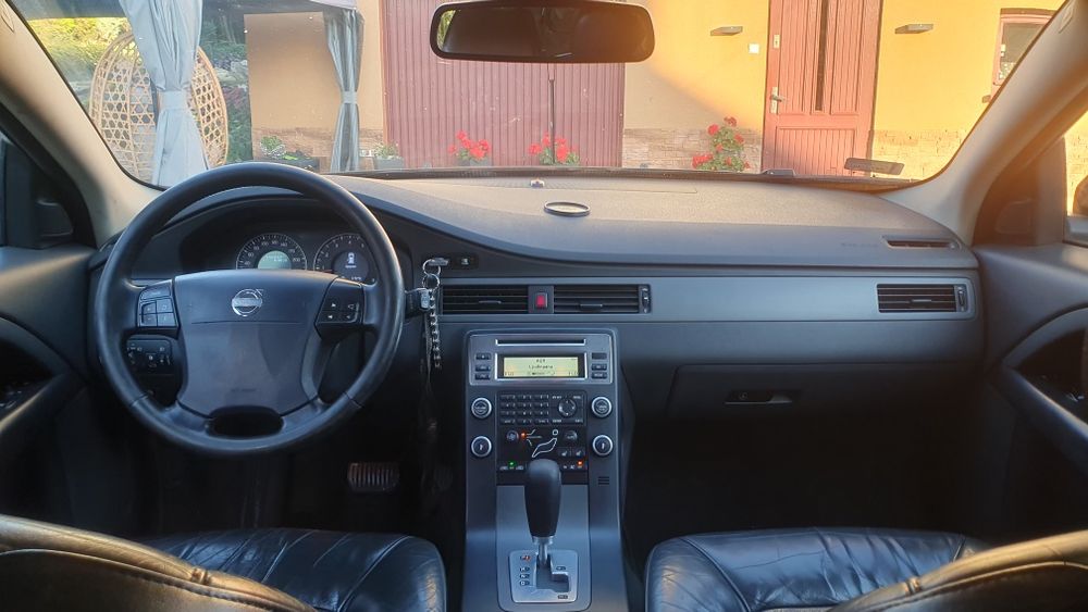 Volvo v70 2.5T automat