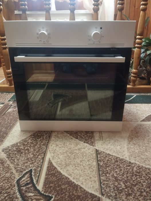 Продам вбудовану духовку Electrolux у робочому стані , пічка ,