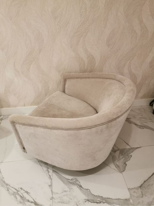 2 cadeiroes Beje - Design