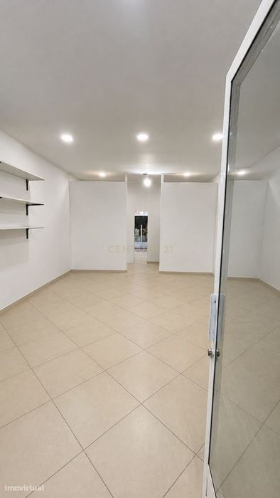 Loja Comercial I Guimarães