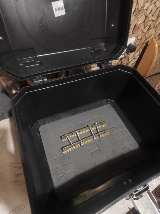 Квадратний Кофр 35L  для скутера/мотоцикла