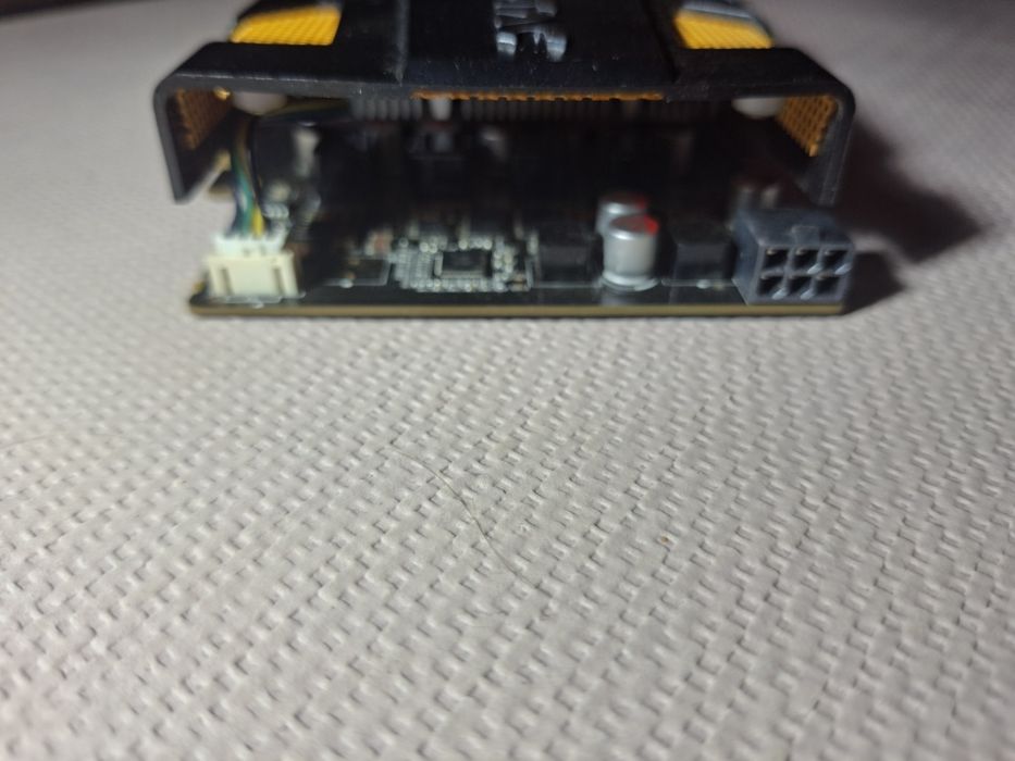 ZOTAC GTX 550 Ti 1GB GDDR5 – стан ідеальний, як нова!