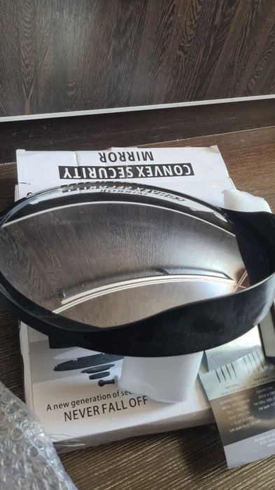 Акриловое выпуклое дорожное зеркало 30 см.