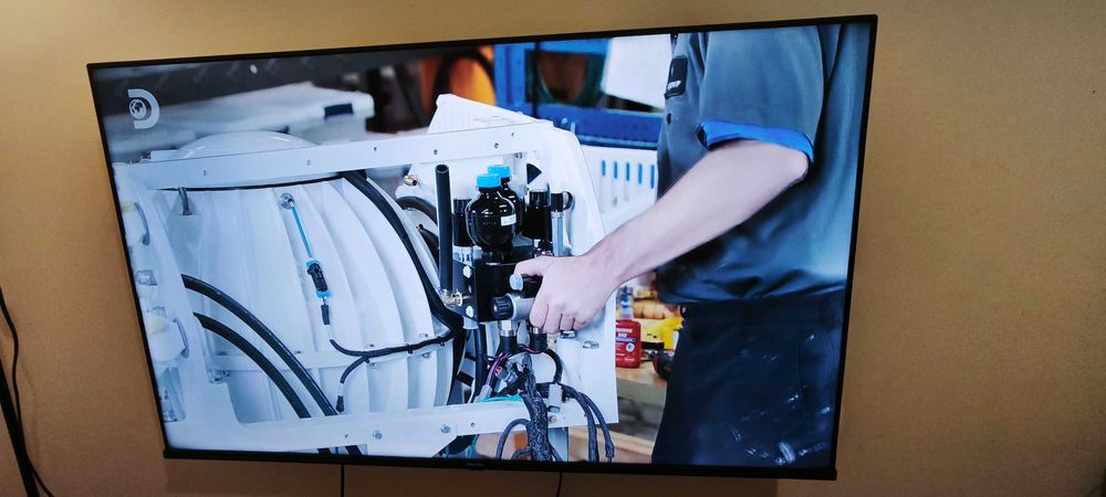 Hisense 55-Inch TV435729870787061762