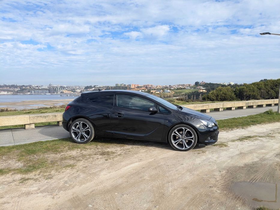 Opel Astra GTC 1.7 Limited Edition 147/200