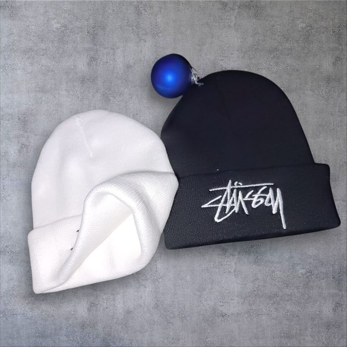 Теплі шапки Stussy