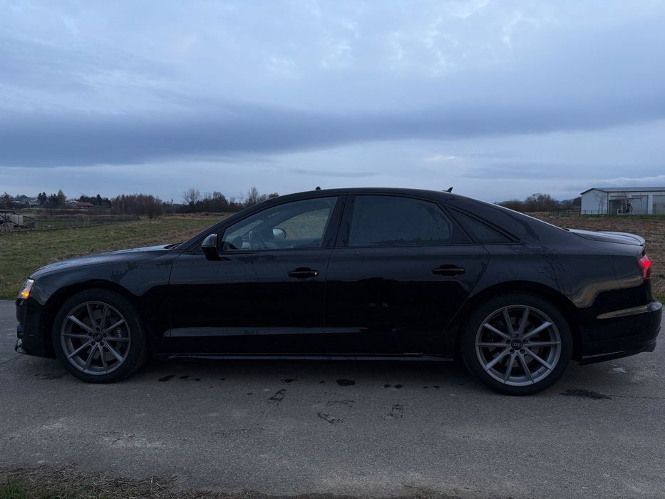 Audi S8