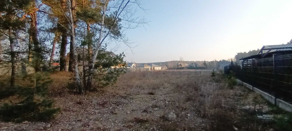 Działka budowlana na osiedlu domów jednorodzinnych