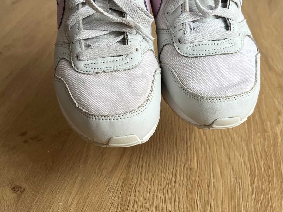 Дитячі кросівки Nike MD RUNNER 2 (GS), (р. 34.5)