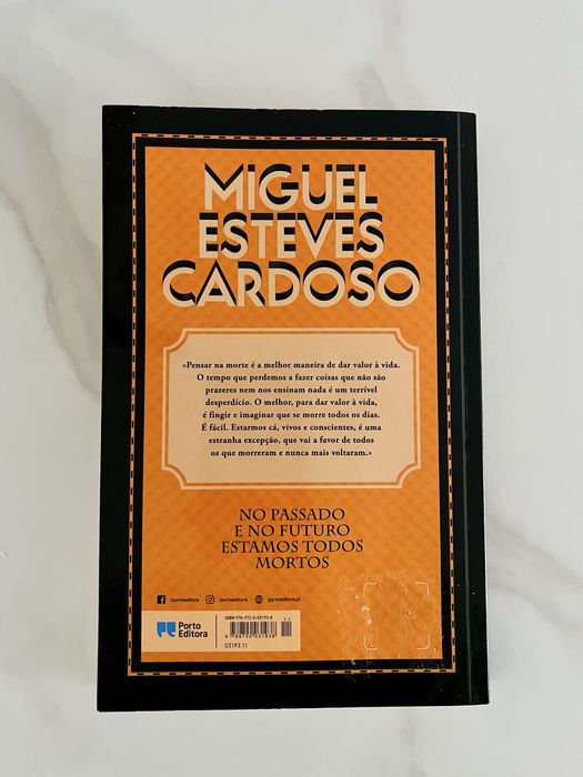 Livro: No passado e no futuro estamos todos mortos