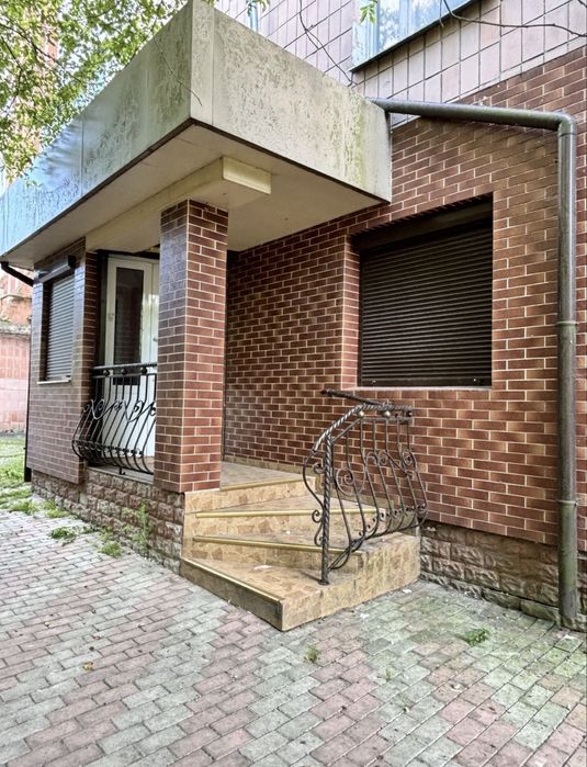 Продаж або Оренда приміщення в Центрі міста