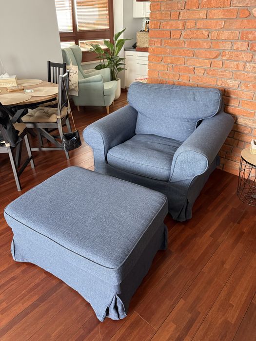 Fotel uszak z IKEA z pufą
