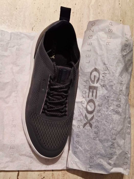 Buty męskie Geox Spherica . Stan idealny . Rozm. 42 .