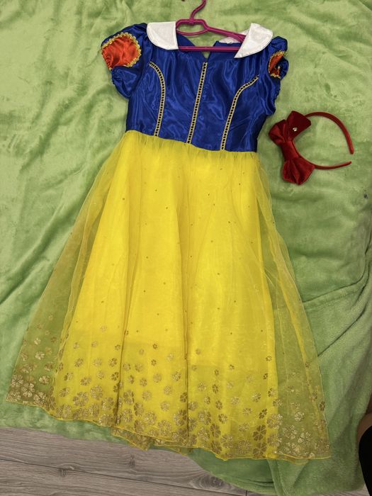 Сукня білосніжки