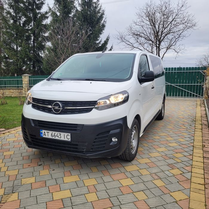Opel Vivaro 2019r, пасажирний