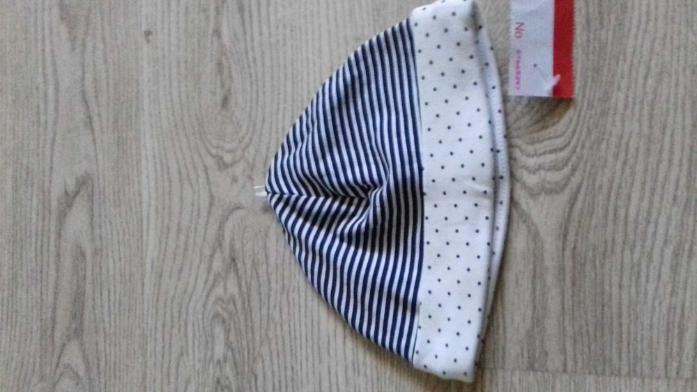 Czapeczka niemowlęca nowa