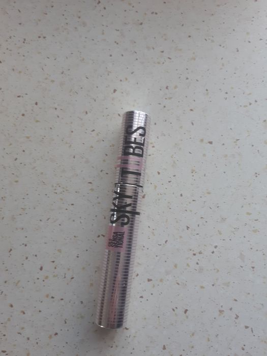 Mascara maybelline sky tubes