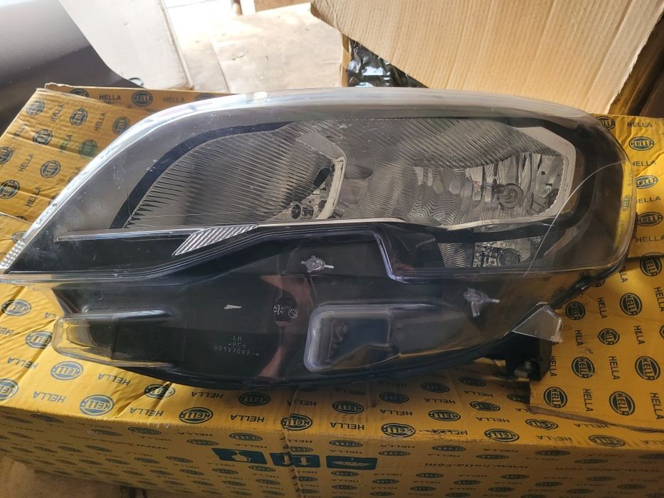Lampa lewa peugeot expert  traveller lll