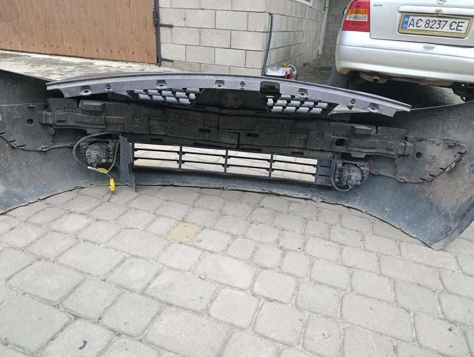 Бампер передній. Renault Scenic 2. (Дорест)